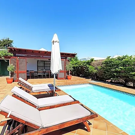 Hotel Belvilla By Oyo Mango Ii 6 Pax